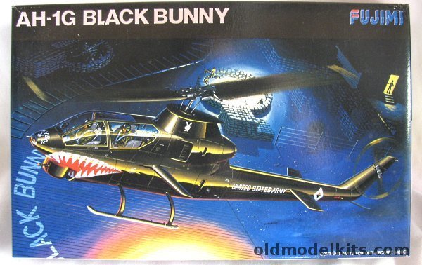 Fujimi 1/48 Bell AH-1G Black Bunny -  334th Armed Helicopter Co. 'Playboys' at Bien Hoa in April of 1968, 31004 plastic model kit